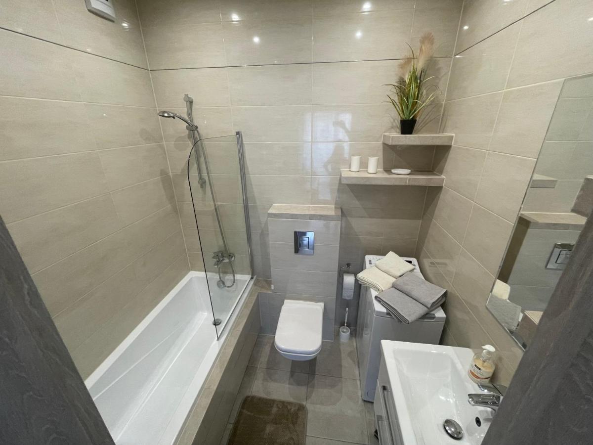 Apartament Nowoczesny Komfortowy Kustronia Z Garazem Balkonem Wanna Белско-Бяла Екстериор снимка